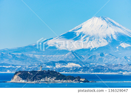 Mt. Fuji and Enoshima from Zushi Mt. Fuji and Enoshima from Zushi 136329047