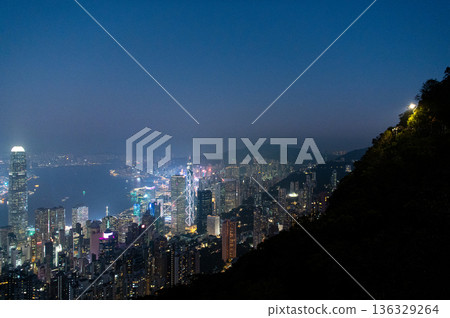 Night view from Hong Kong Victoria Peak Night view from Hong Kong Victoria Peak 136329264