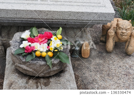 奈良甘吾寺手水屋的花卉裝飾 136330474