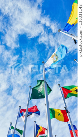 Flags of the world flapping in the wind Flags of the world flapping in the wind 136331148