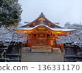 Snow-covered Yushima Tenmangu Shrine 136331170