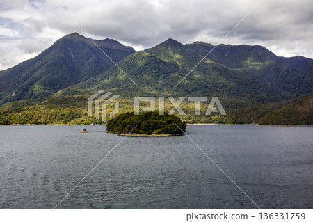 Thompson Sound Thompson Sound 136331759