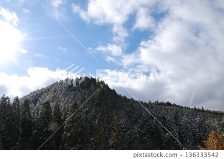 Winter sky and mountains 136333542