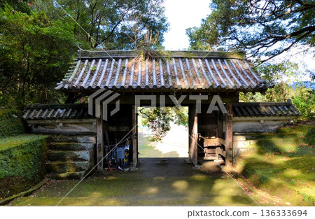 Obi Castle gate at the former main keep Obi Castle gate at the former main keep 136333694