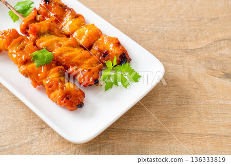 grilled chicken skewer with herbs and spices grilled chicken skewer with herbs and spices 136333819