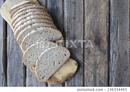 Thinly sliced Berliner Landbrot, German rye bread Thinly sliced Berliner Landbrot, German rye bread 136334465