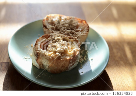 Whole wheat rustic butter soybean flour bread 136334823