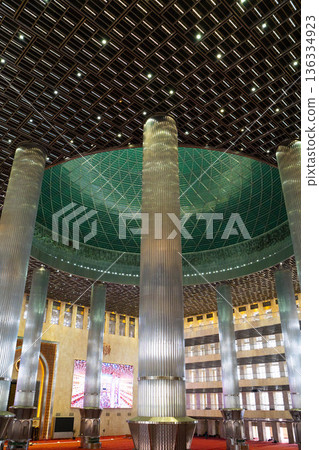 Interior of the Istiqlal Grand Mosque in Jakarta, Indonesia 136334923