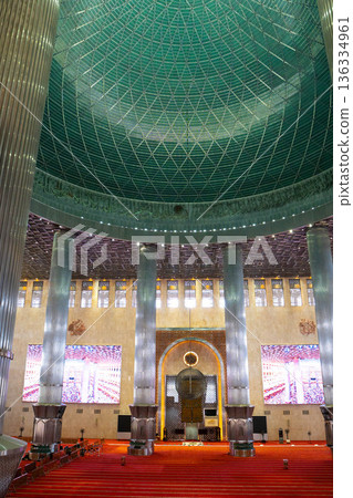 Interior of the Istiqlal Grand Mosque in Jakarta, Indonesia 136334961