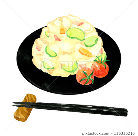 盛在盤子裡的馬鈴薯沙拉。手繪水彩食物插畫。 136336216