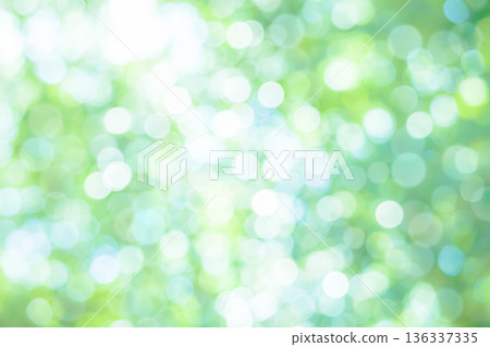 模糊的綠色背景 136337335