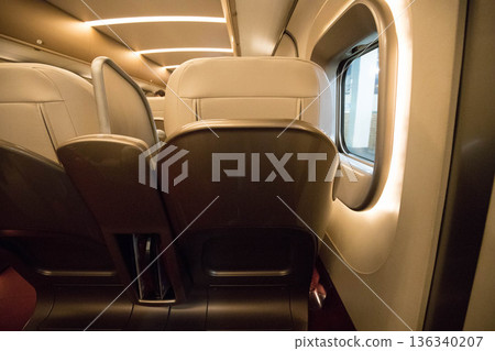 高級座位 136340207