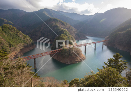 Okuoi Lake Station on the Oigawa Railway Okuoi Lake Station on the Oigawa Railway 136340922