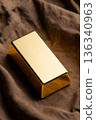 Gold 136340963