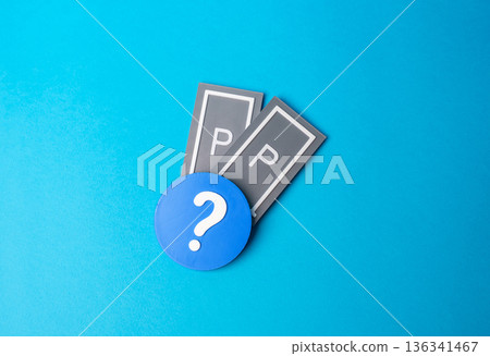 The legally required number of parking spaces near shopping centers, residential complexes and offices. Urban planning topic covering zoning policy, accessibility standards, and infrastructure balance 136341467