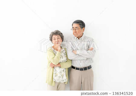Worried senior couple Worried senior couple 136341520
