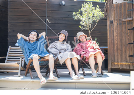 Young people enjoying the sauna 136341664
