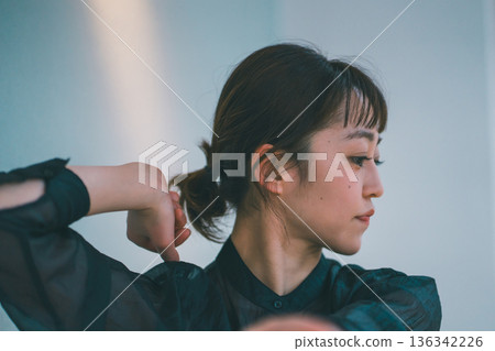 dancing, female, females 136342226