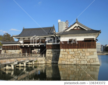 Hiroshima City, Hiroshima Prefecture! Hiroshima Castle's Omote-mikomon Gate and Hira-yagura Tower 136343372