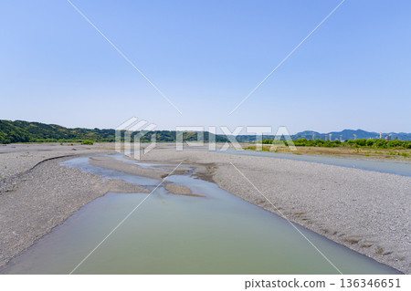 View of the Oi River from Horai Bridge, Shimada City, Shizuoka Prefecture 136346651