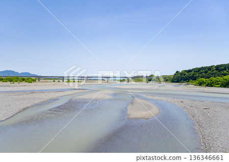 View of the Oi River from Horai Bridge, Shimada City, Shizuoka Prefecture 136346661