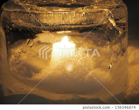 Snow Light Candlelight 136346874