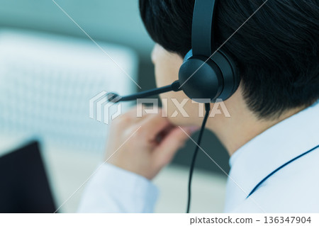 Headset operator Headset operator 136347904