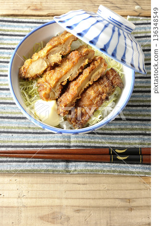 Mayonnaise and fried chicken rice bowl 136348549