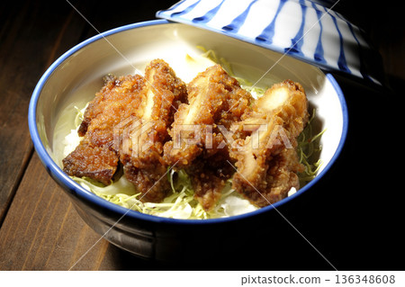 Mayonnaise and fried chicken rice bowl 136348608