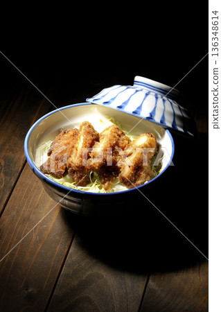 Mayonnaise and fried chicken rice bowl Mayonnaise and fried chicken rice bowl 136348614