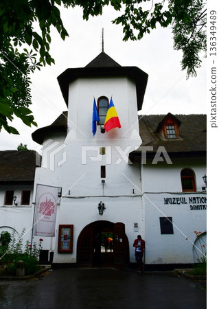 羅馬尼亞布加勒斯特國家鄉村博物館入口 羅馬尼亞布加勒斯特國家鄉村博物館入口 136349489