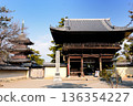 角林寺、仁王門和三重塔（兵庫縣加古川市） 136354227