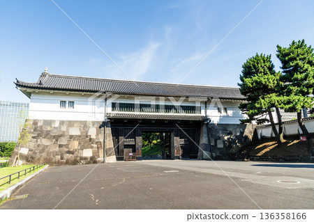 Building view of the Sakurada mon at Imperial Palace Outer Gardens(Kokyo Gaien) in Chiyoda, Tokyo, Japan. which is the largest of the remaining gates of what was Edo Castle. Building view of the Sakurada mon at Imperial Palace Outer Gardens(Kokyo Gaien) in Chiyoda, Tokyo, Japan. which is the largest of the remaining gates of what was Edo Castle. 136358166