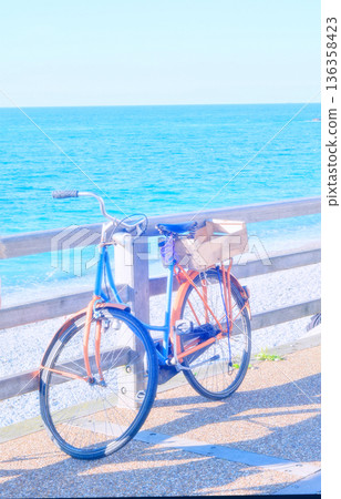 Vintage bicycle on a background of the sea 136358423