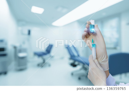 Vaccine dose prep. Vaccine dose prep. 136359765