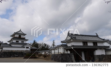 又稱增岡城或白石城 又稱增岡城或白石城 136362773