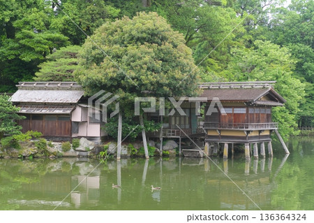Kenrokuen Uchibashi Tei 136364324