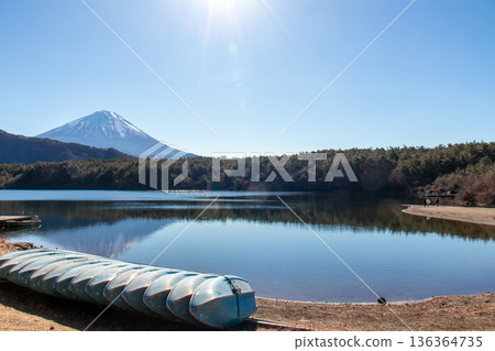 Mt. Fuji in Xihu Mt. Fuji in Xihu 136364735