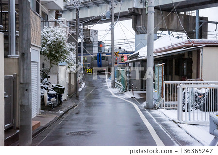 【大田區】清晨,馬籠宿的街道被白雪覆蓋 【大田區】清晨,馬籠宿的街道被白雪覆蓋 136365247