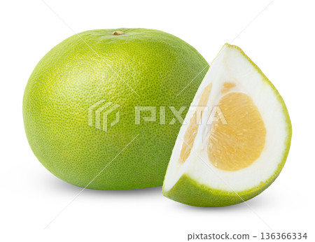 Grapefruit sweetie, oroblanco, pomelit, pomelo fruit and slice of grapefruit sweetie isolated, clipping path. 136366334