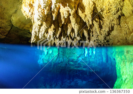 Underwater caves and limestone caves in the ocean of Palau Diving scenery Underwater caves and limestone caves in the ocean of Palau Diving scenery 136367350
