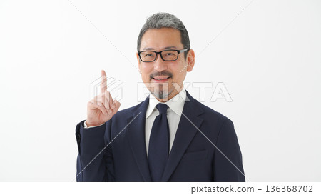 Male business portrait 136368702