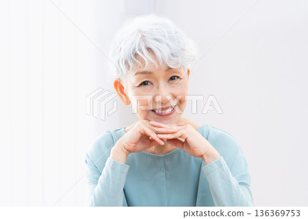 Senior women's portrait 136369753