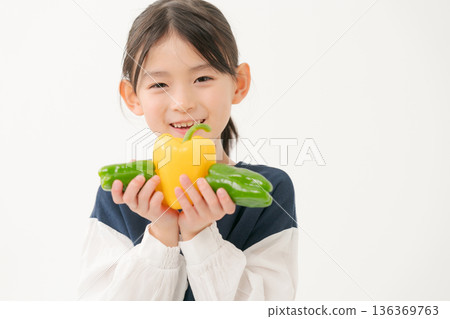 青椒的女孩 136369763