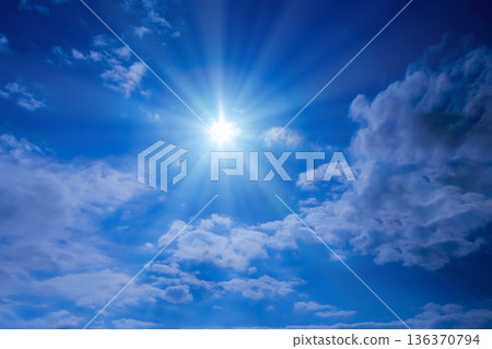 在藍天的太陽 136370794
