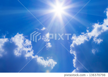 在藍天的太陽 136370798