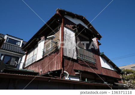 Old Japanese house / Two-story house / Old house / Showa architecture / Detached house / Wooden house / Old Japanese house / Two-story house / Old house / Showa architecture / Detached house / Wooden house / 136371118