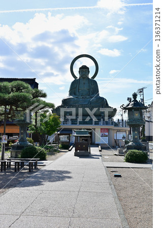 Takaoka Daibutsu Takaoka Daibutsu 136371214