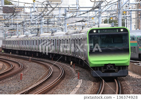 [JR East] E235 series 0 (Yamanote Line: Okachimachi Station) 136374928