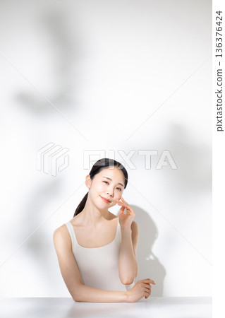女性皮膚護理 女性皮膚護理 136376424